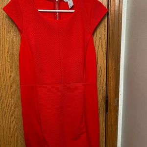 Sexy and formal red dress fits vey comfortable